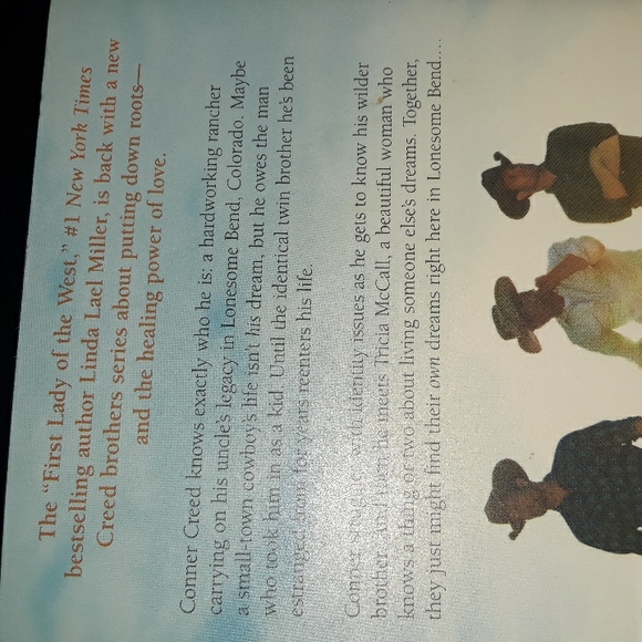 2 Linda Lael Miller Paperback Books, Creed's Honor, Ragged Rainbows - Picture 4 of 9